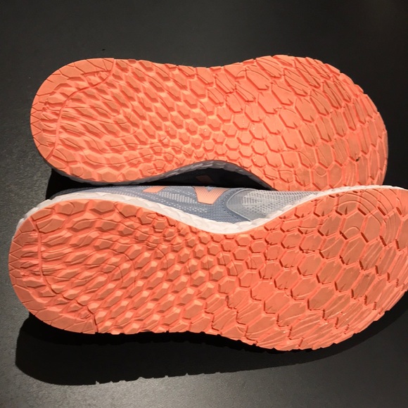 Like NEW - NEW BALANCE Freah foam ❤️❤️❤️❤️ - Picture 5 of 5